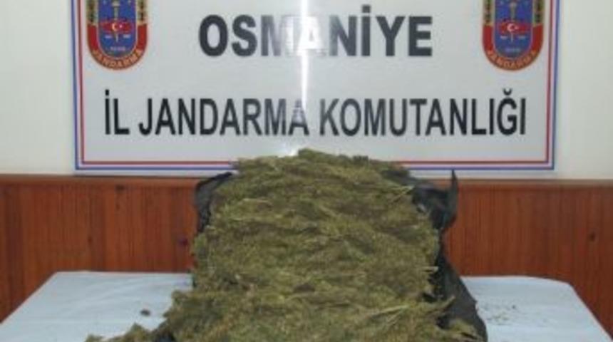 Osmaniye'de 5 kilo esrar ele ge&ccedil;irildi
