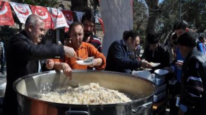 Merhum Muhsin Yazıcıoğlu, Balıkesir'de &ccedil;eşitli etkinliklerle anılıyor