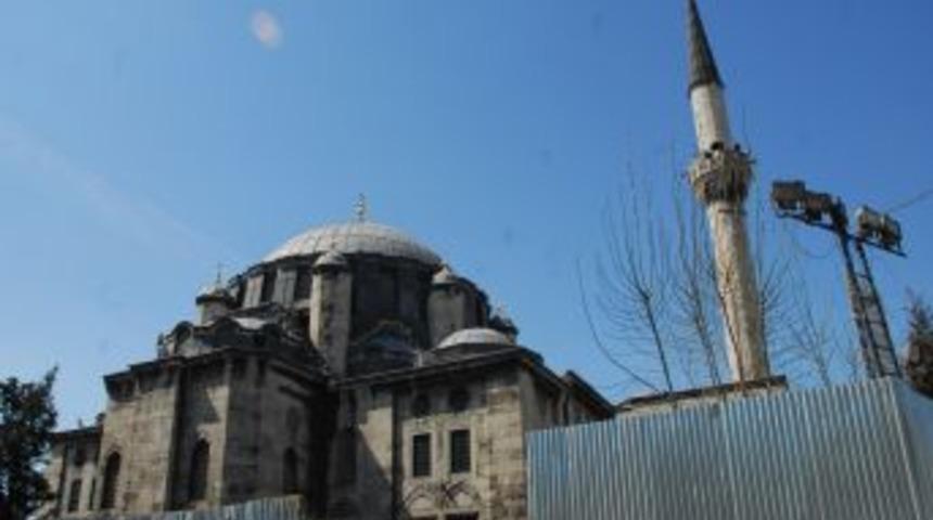 Azapkapı Sokollu Mehmet Paşa Camii restore ediliyor