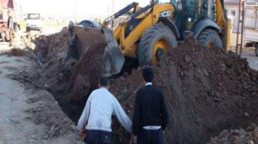 Silvan'da İ&ccedil;me Suyu Şebekesi Yenilendi