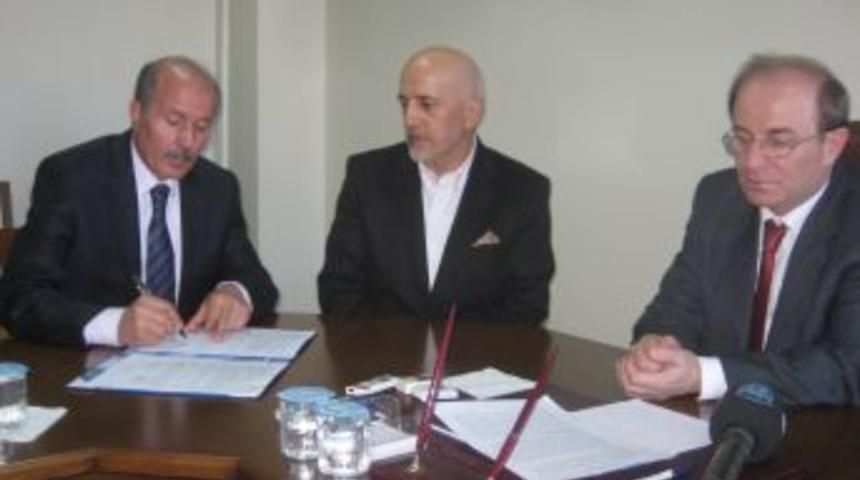 İşadamı Sakaoğlu, Erzurum'a Bilim Sanat Merkezi yaptıracak