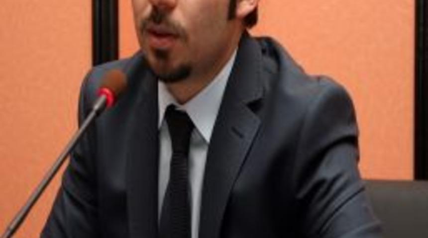 Hafıza şampiyonu &Ouml;zeren: G&ouml;r&uuml;len ve duyulan her şey hafızada saklanabilir