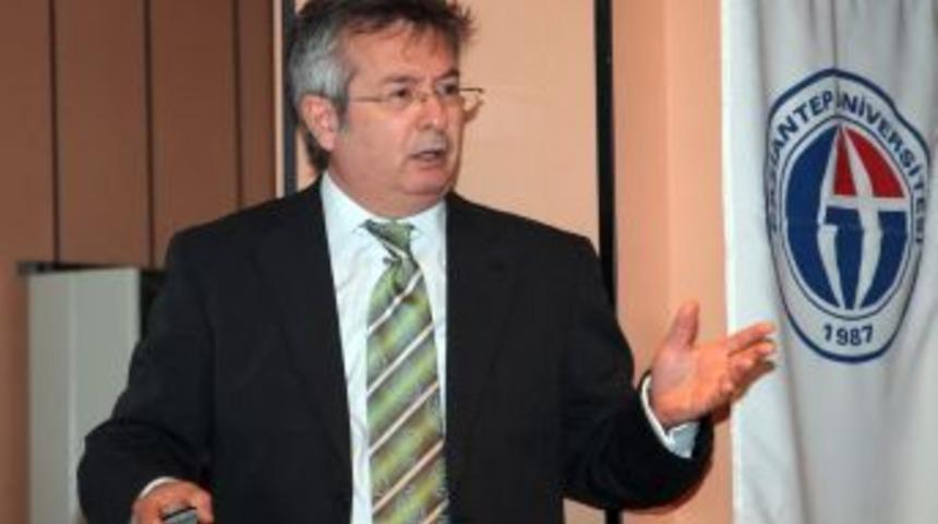 &Ouml;z&ccedil;elikel: Gelecekte paranın yerini bilgi alacak