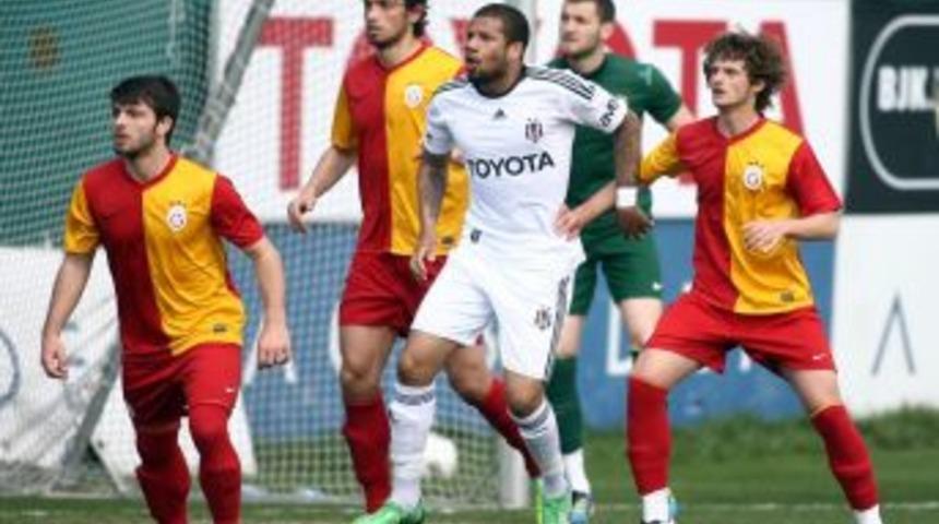 Beşiktaş ve Galatasaray'ın A2 m&uuml;cadelesi berabere sona erdi