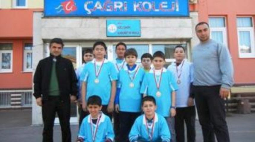 &Ccedil;ağrı Koleji, Atletizm Şampiyonası'na damga vurdu