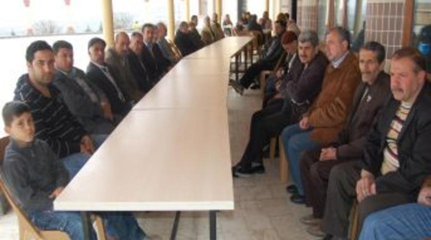 Mhp Kurucusu Alparslan T&uuml;rkeş, Kilis'te Anıldı