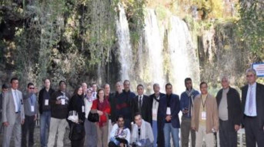 K&ouml;rfez&rsquo;in 3 &uuml;lkesinden tur operat&ouml;rleri Batı Akdeniz&rsquo;e geliyor