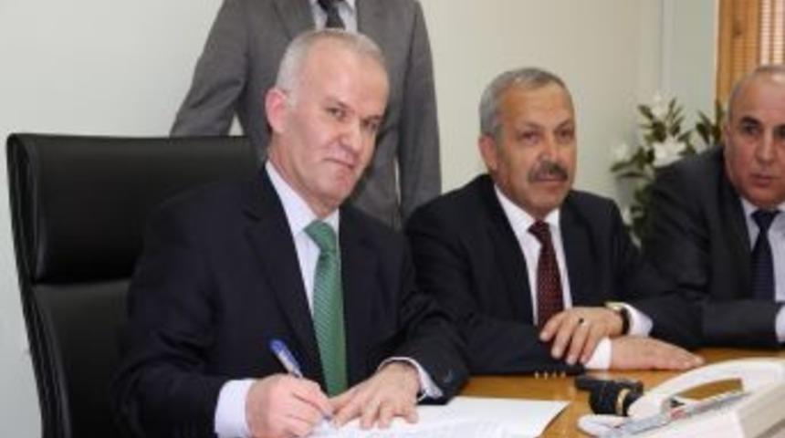 Hayırsever işadamından Turhal&rsquo;a y&uuml;ksekokul