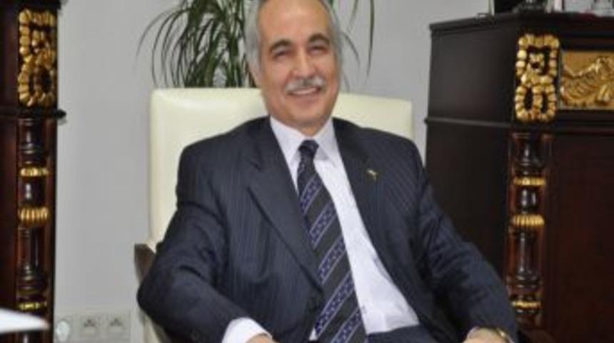 Nevzat Bayhan: K&uuml;lt&uuml;r&uuml; taşıyan en &ouml;nemli uzuv lisandır.