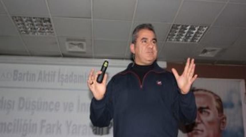 M&uuml;nir Arıkan: Alın teri, akıl ve g&ouml;n&uuml;l teriyle birleştirilmeli