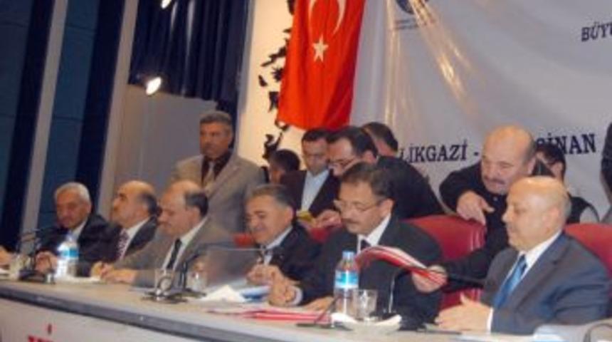 "İş&ccedil;ilerimiz, belediyenin dışa bakan y&uuml;z&uuml;d&uuml;r"