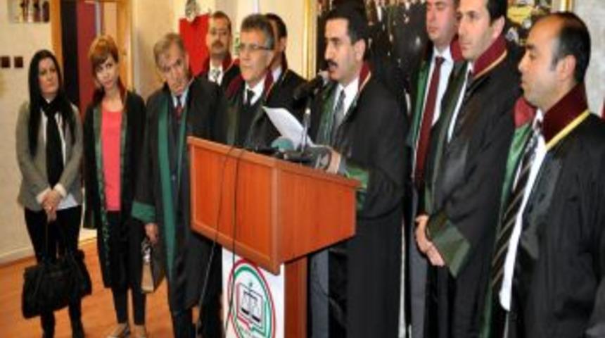 Avukatlar, yeni anayasa istiyor