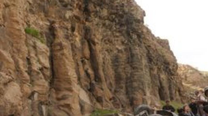 Cizre'de Trafik Kazası: 2 Yaralı