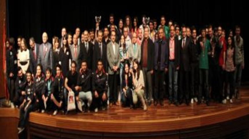 &Uuml;niversitelerarası Satran&ccedil; Şampiyonası&rsquo;nda Trakya &Uuml;niversitesi şampiyon oldu
