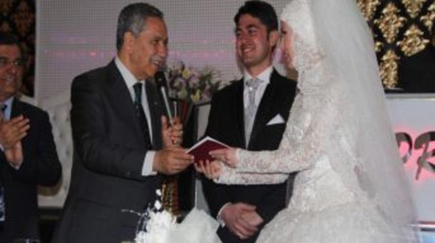 Arın&ccedil; nikah şahidi oldu