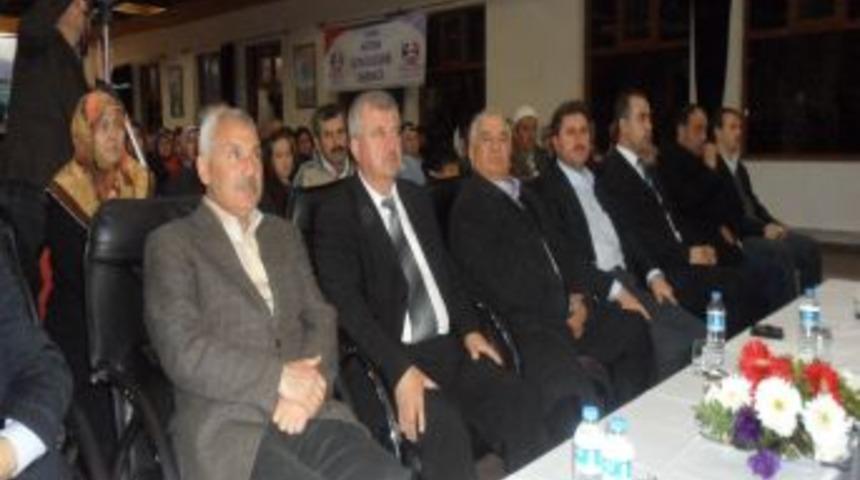 Eğridir'de, &Ccedil;anakkale Kahramanları konferansı d&uuml;zenledi