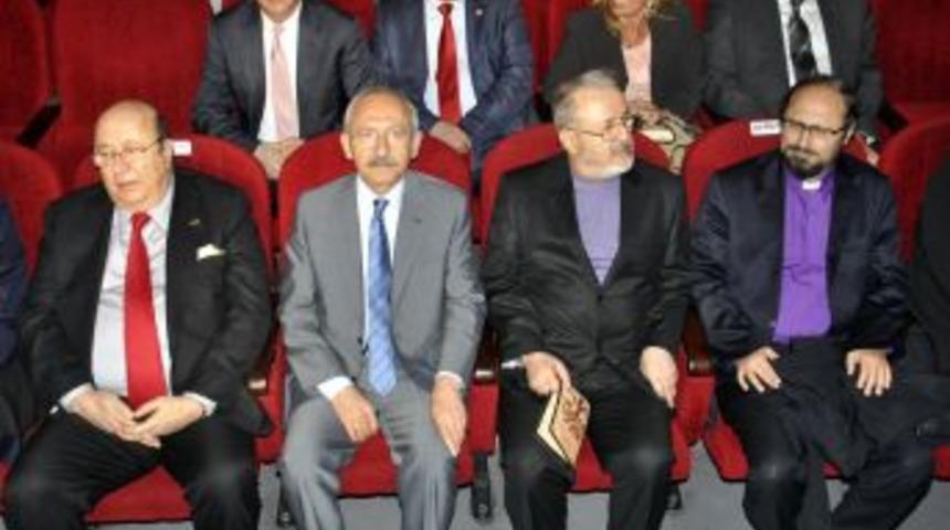 Kılı&ccedil;daroğlu &lsquo;Nar Taneleri&rsquo; isimli tiyatro oyununa katıldı