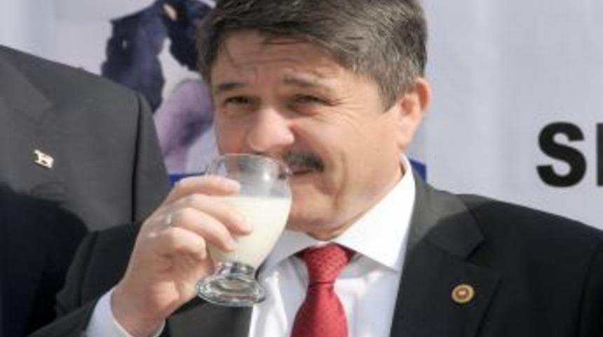 Manisa&rsquo;da &ouml;ğrencilere haftalık 150 bin litre s&uuml;t dağıtılacak