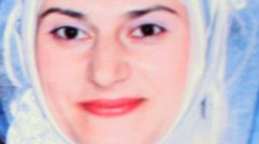 İnşaat iş&ccedil;isi 8 aylık hamile eşini &ouml;ld&uuml;r&uuml;p ka&ccedil;tı