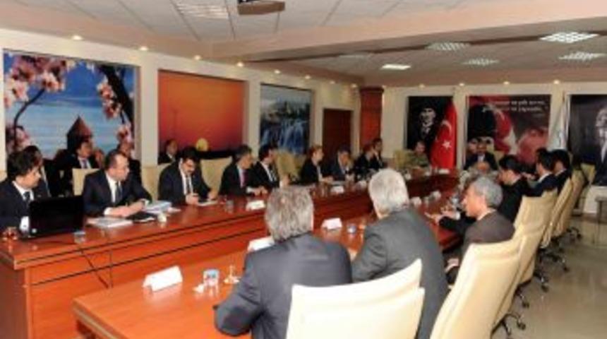 T&uuml;t&uuml;n Ve T&uuml;t&uuml;n Mamulleri Ka&ccedil;ak&ccedil;ılığı Eylem Planı Toplantısı