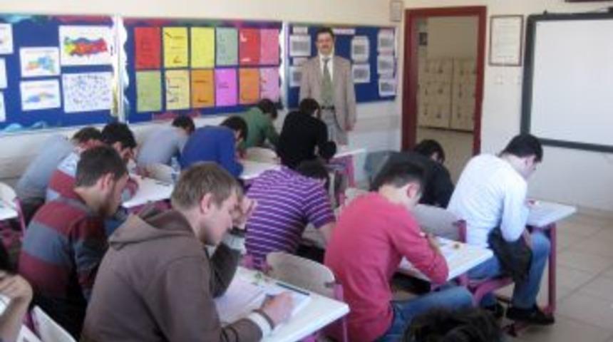 Bilecik FEM'in son prova sınavına b&uuml;y&uuml;k ilgi