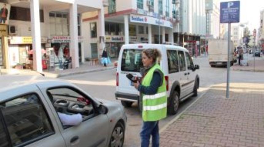 Antalya'da kısa s&uuml;reli cadde otopark sistemi başladı