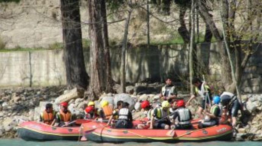 İranlılar, rafting yapımında hayal kırıklığına uğrattı