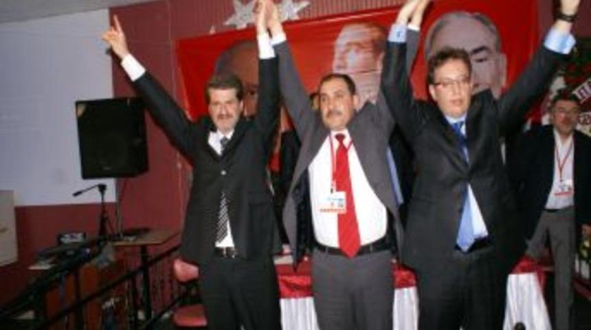 MHP Balıkesir'de, Mehmet Duran yeniden il başkanlığına se&ccedil;ildi