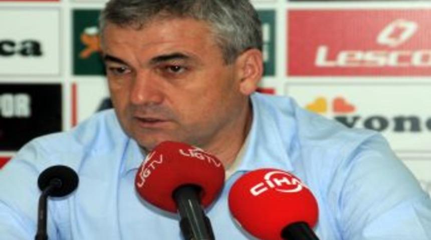 Manisaspor Teknik Direkt&ouml;r Reha Erginer