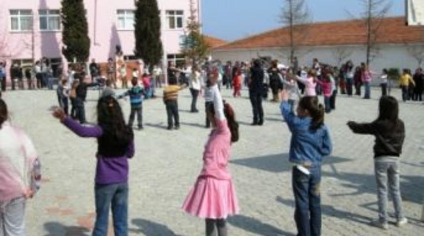 Gelibolu G&uuml;neyli K&ouml;y&uuml;'nde pazar şenliği