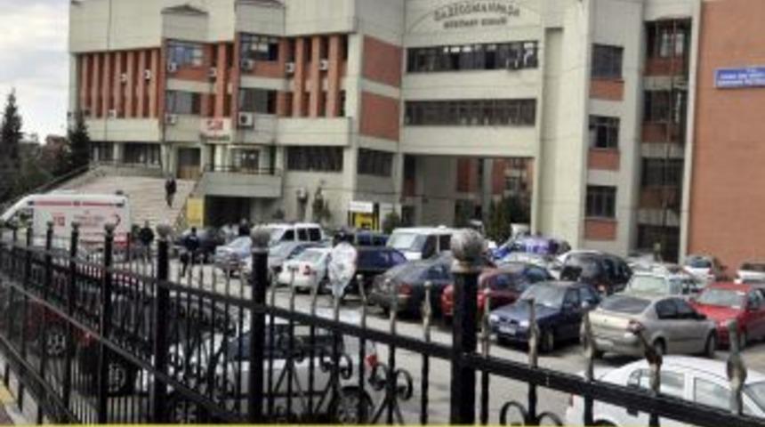 N&uuml;fus m&uuml;d&uuml;rl&uuml;ğ&uuml;ndeki patlamada yaralanan kadın olayı anlattı