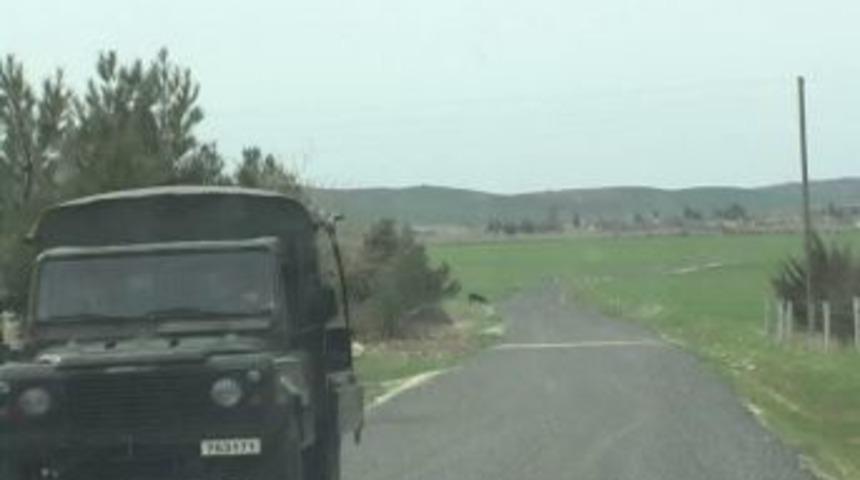 Asker sınırda helikopter aradı