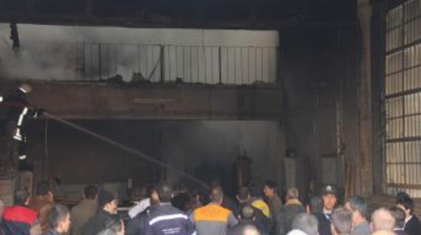 Yangından Mal Ka&ccedil;ırdılar