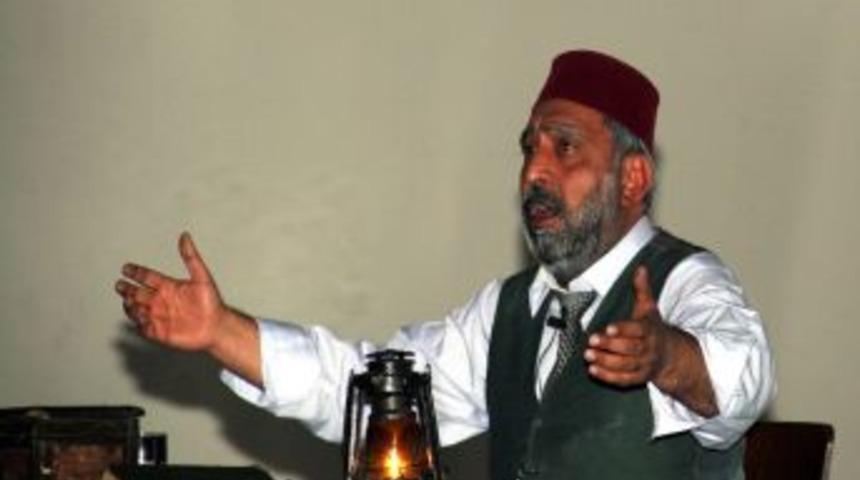 Yenilmez, &ouml;ğrenci ve velilere Akif'i ve misyonunu anlattı