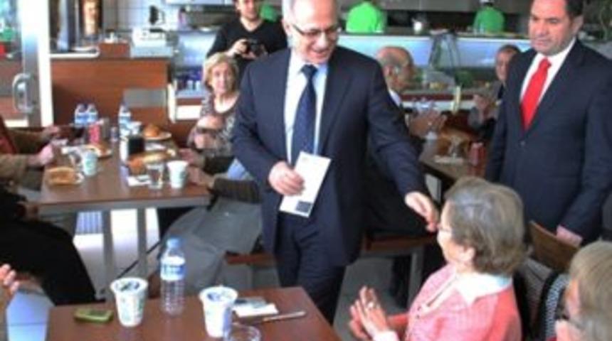 Yaşlılar Haftası Maltepe'de kutlandı