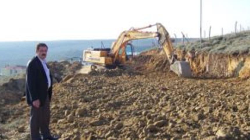 Armutlu M. Y. O.  Eğitime devam ediyor