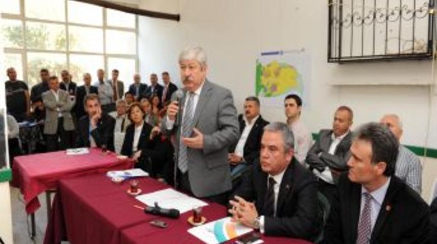 Antalya&rsquo;da belediye başkanları &Ccedil;akırlar b&ouml;lgesi planını halka anlattı