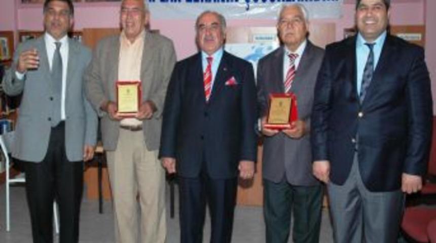 G&ouml;rme engellilere sesli kitap ve internet imkanı sağlanıyor