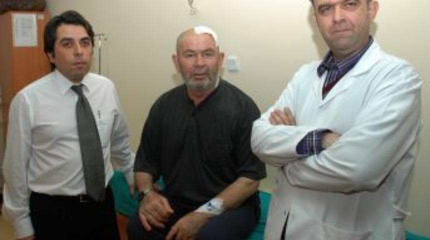 Sel&ccedil;uklu Tıp Fak&uuml;ltesi'nde hasta bayıltılmadan beyin ameliyatı yapıldı