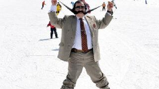 Palandöken'de bıyık şov