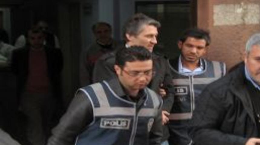 Su&ccedil; &ouml;rg&uuml;t&uuml;ne y&ouml;nelik operasyonda 45 kişi g&ouml;zaltına alındı