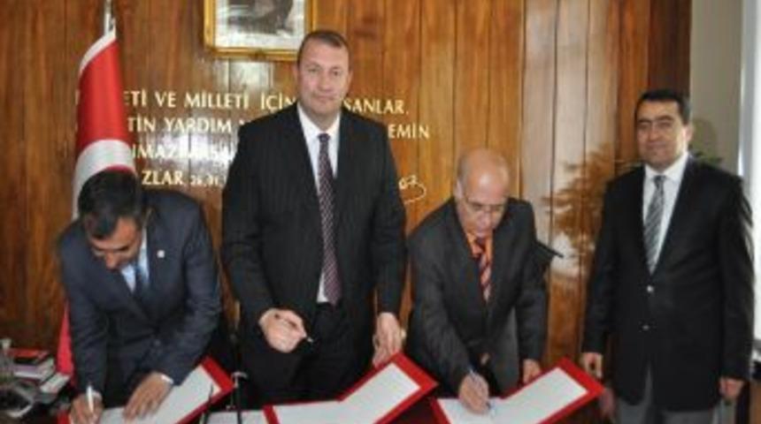 Bigadi&ccedil;'te okullar halkın kullanımına a&ccedil;ılıyor