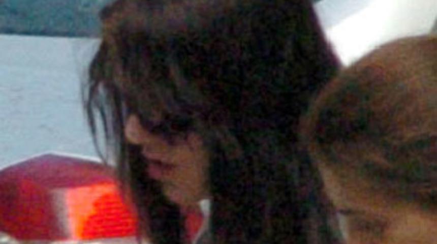 &Ouml;z babası ve eniştesi taciz etti