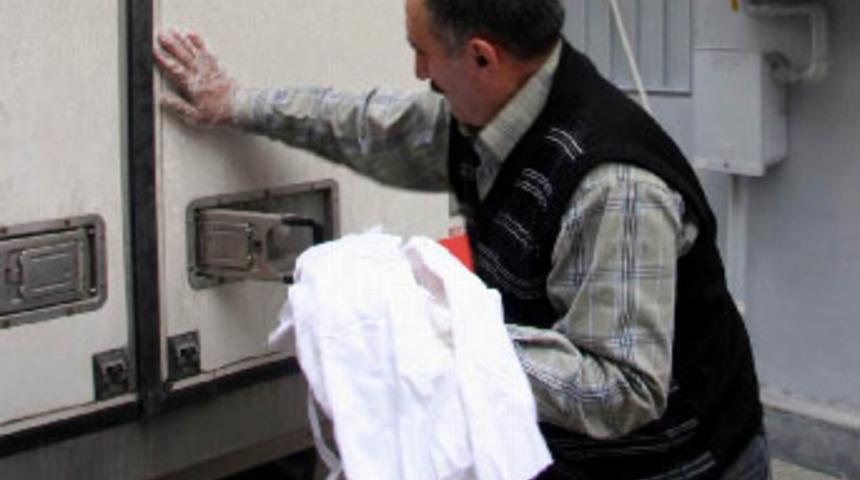 Tuvalette doğurduğu bebeğini &ouml;ld&uuml;rd&uuml;