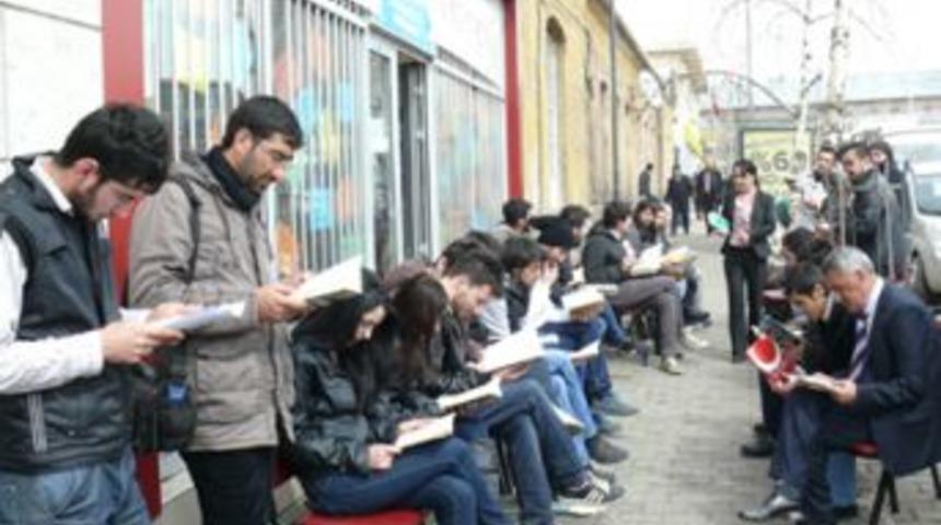 Ardahan&rsquo;da kitap okuma seferberliği