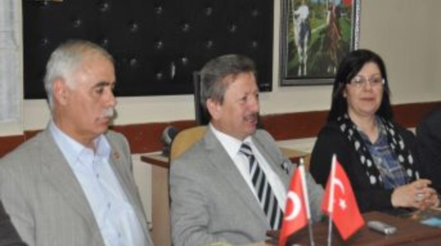 Başkan Başer, muhtarlarla ilin sorunlarını konuştu