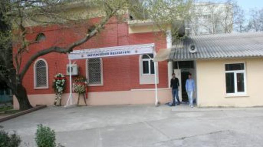 &Ccedil;ukurova &Uuml;niversitesinde &ouml;ğrenciler cami istiyor