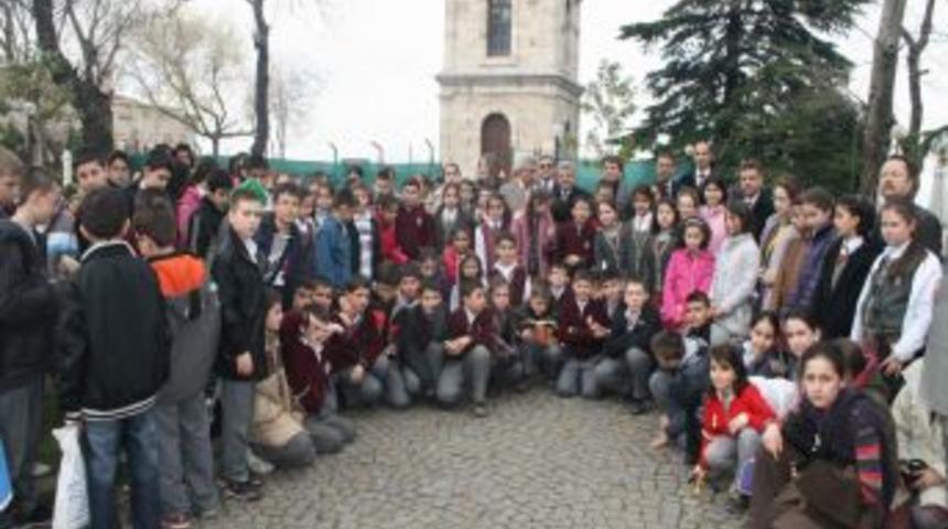 &Ouml;ğrenciler gezerek Bursa&rsquo;yı tanıyor