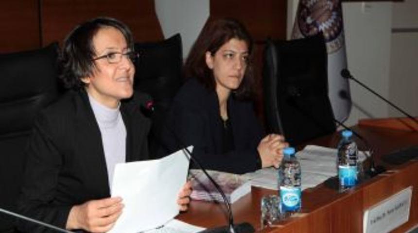 Doğu insanı gelenekten vazge&ccedil;miyor, yeniliğe ise a&ccedil;ık