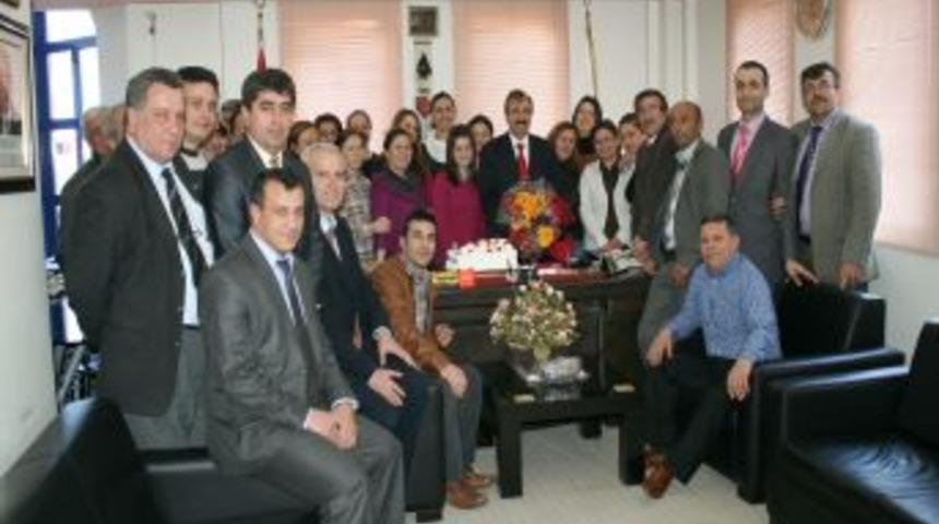 Belediye başkanına doğum g&uuml;n&uuml; s&uuml;rprizi